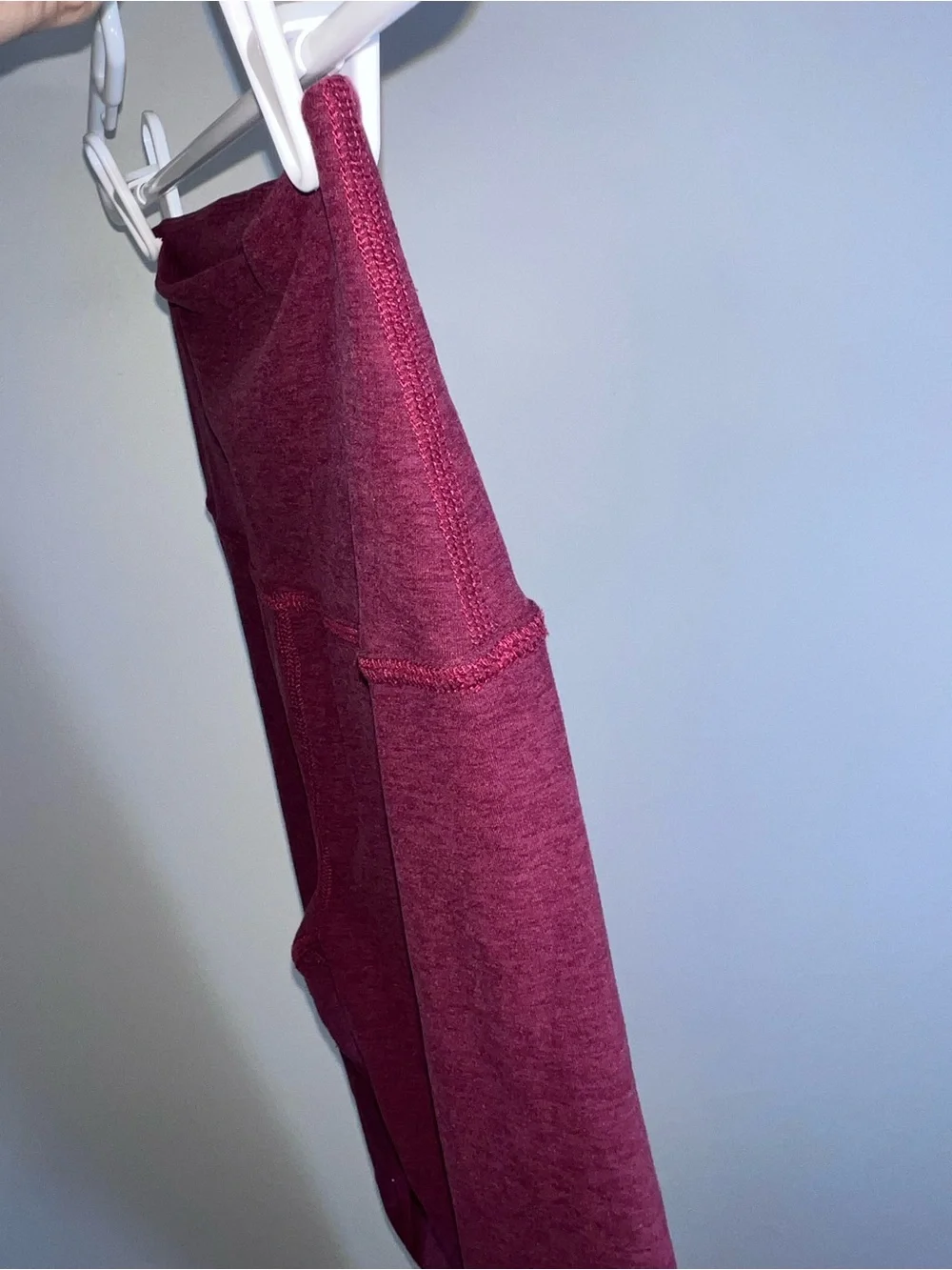 Beyond Yoga Caught In The Midi Legging High-Leggings - Burgundy red color small - Picture 9 of 16